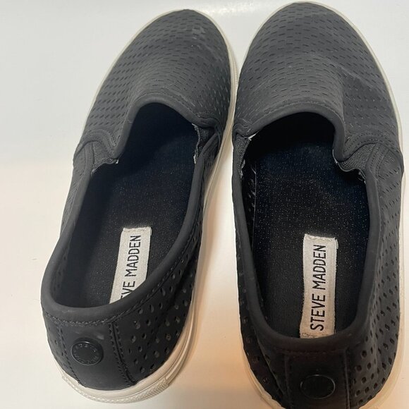 Steve Madden Zeena, Slip-on, Black, size 9.5B - Picture 6 of 9